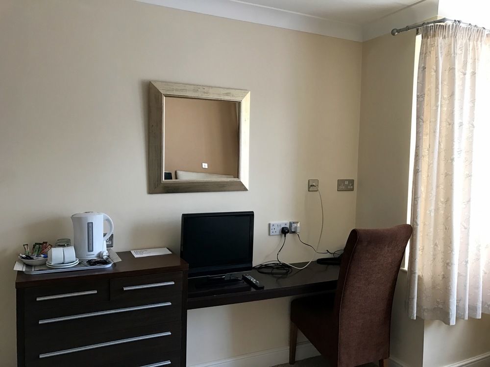 Elizabeth House Hotel 布拉克内尔 外观 照片
